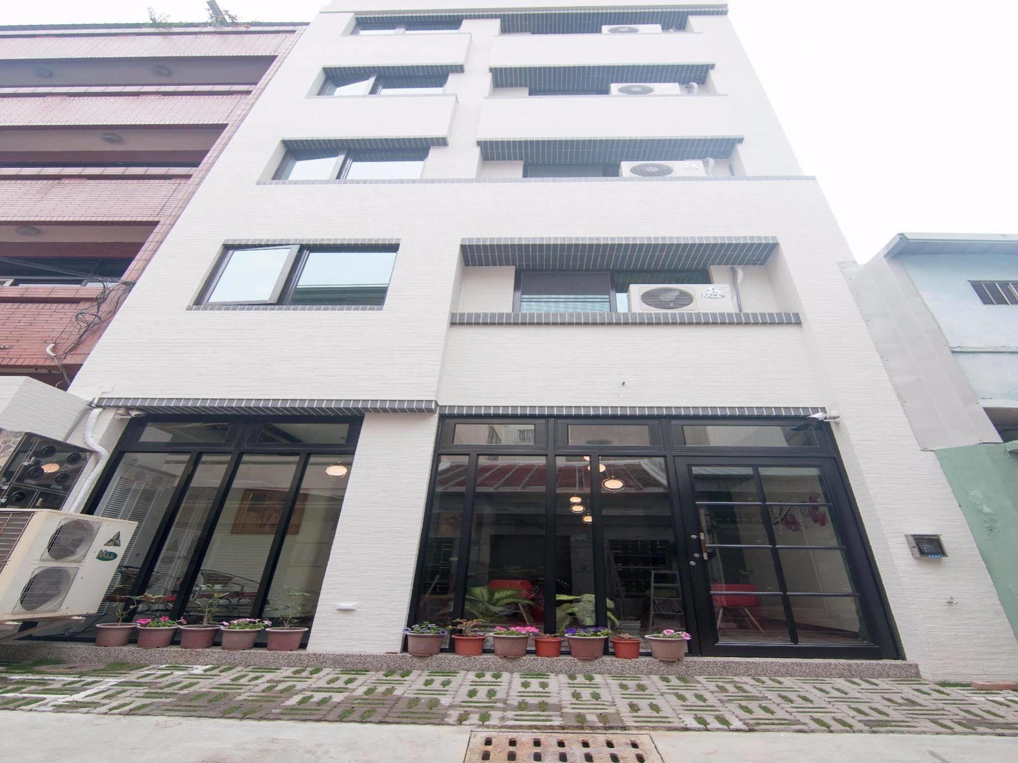 Zhizhu Homestay Tainan Exteriör bild